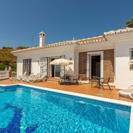 Villa Andalucia: Cerca De Todo, Intimidad Y Espacio ネルハ エクステリア 写真